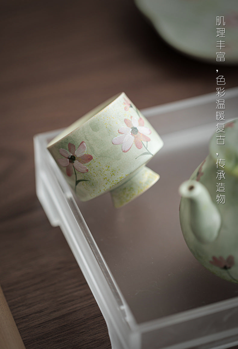 Orii Hand-Painted Daisy Porcelain Footed Teacup