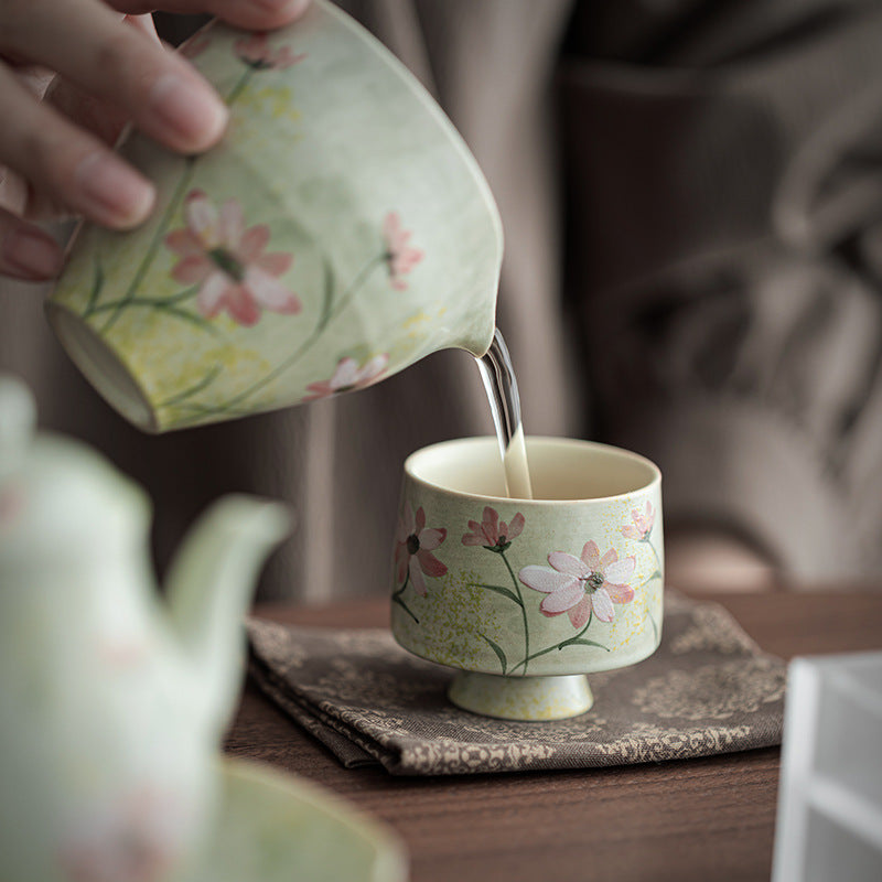 Orii Hand-Painted Daisy Porcelain Footed Teacup